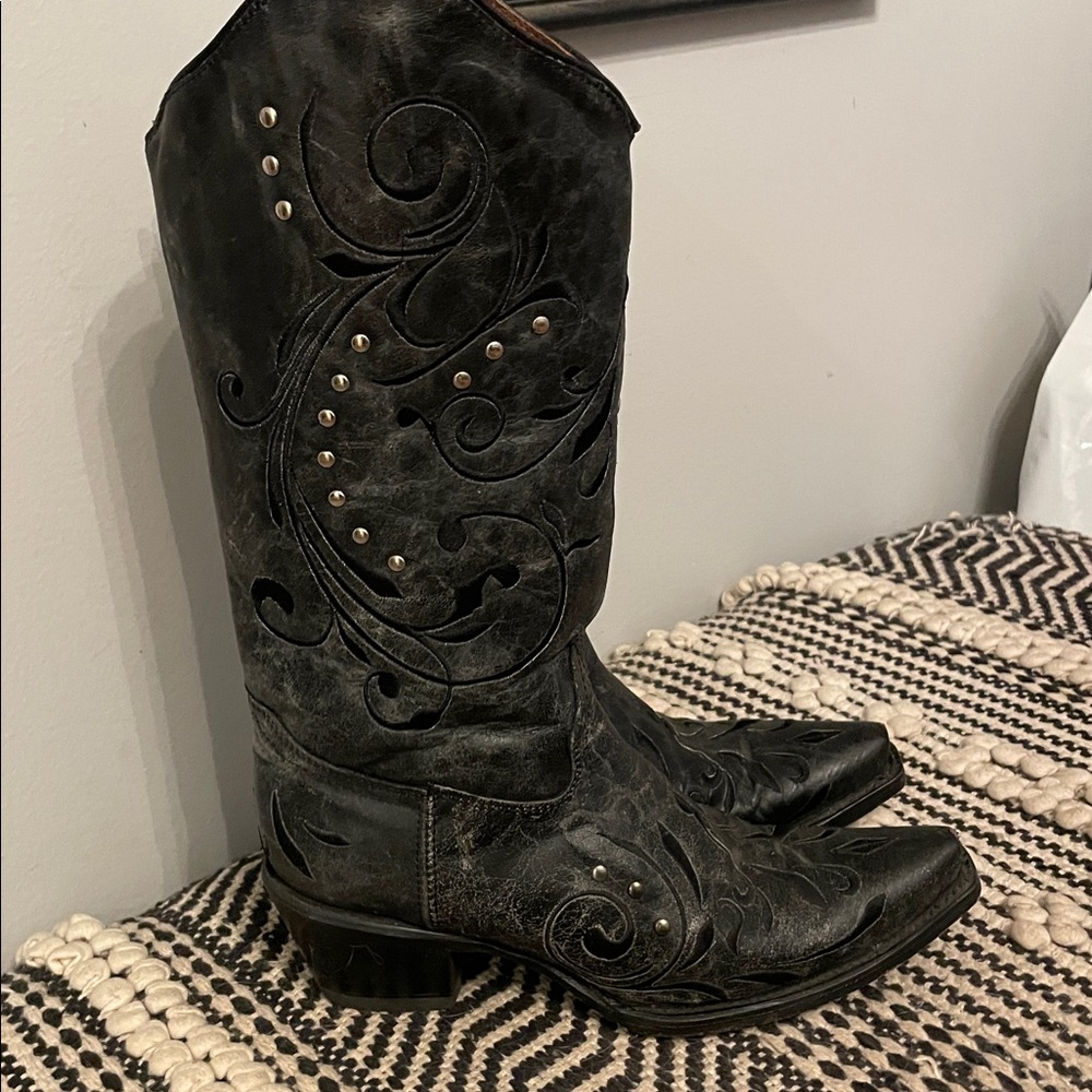 Circle G Black Leather Western Boots - purchased from boot barn worn 3 times